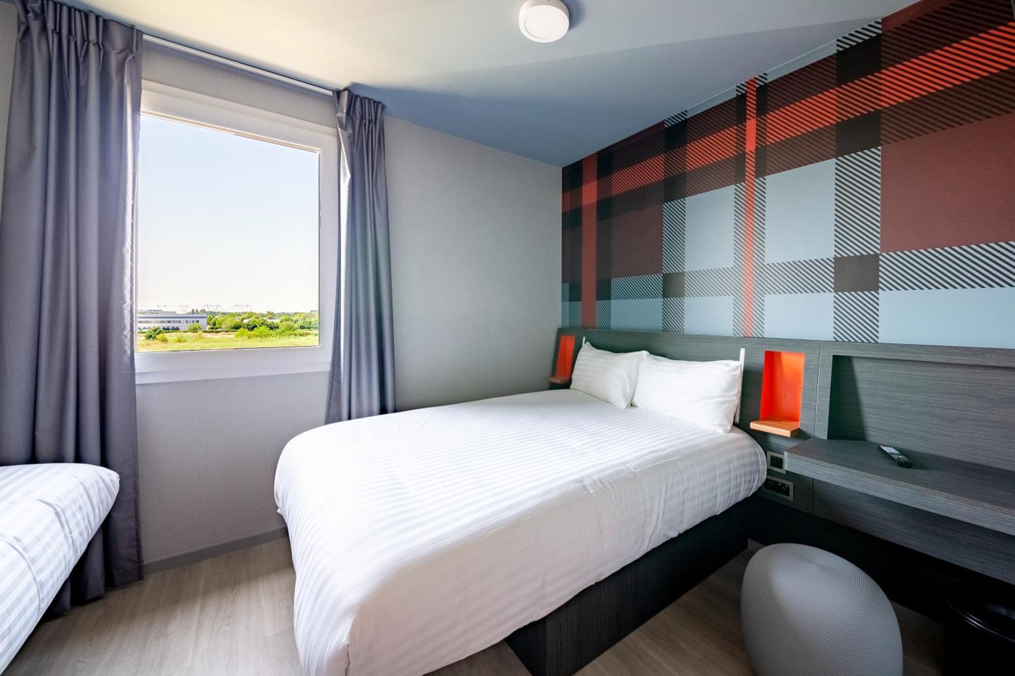 Easyhotel Paris Charles De Gaulle Villepinte Hotel Tremblay-en-France